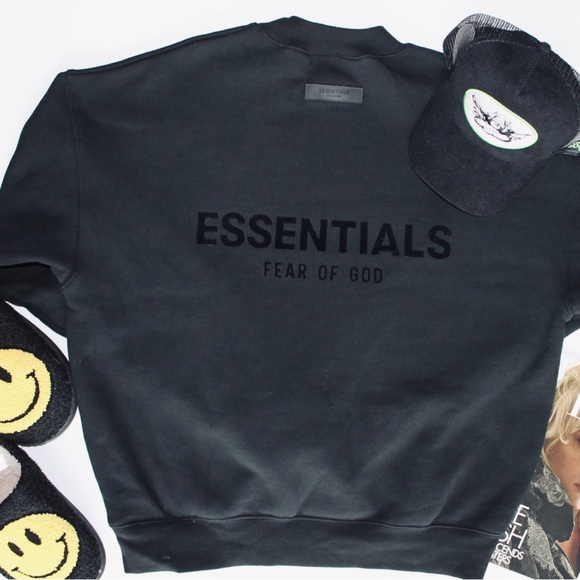 FEAR OF GOD ESSENTIALS ‘Stretch Limo’ Sweat Suit - Picture 3 of 8